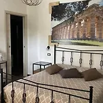 Bed and Breakfast Antica Hera 4*